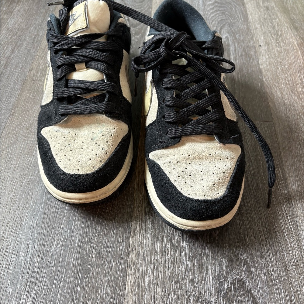 Nike Dunks - Picture 2 of 2